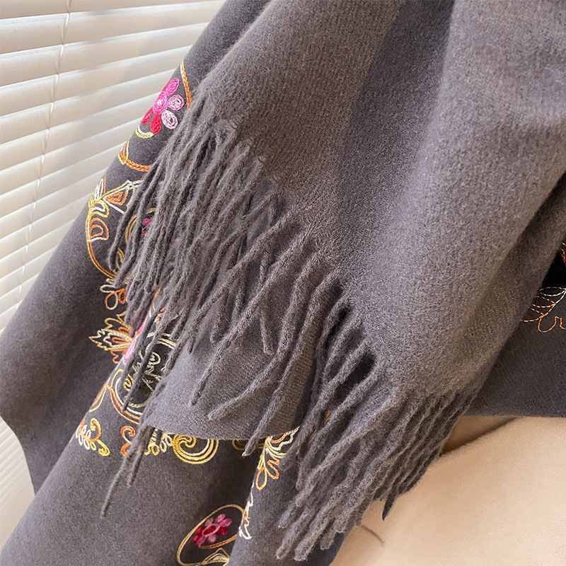 Écharpe-châle vintage brodée s - Go Ethnic Fashion avis et prix